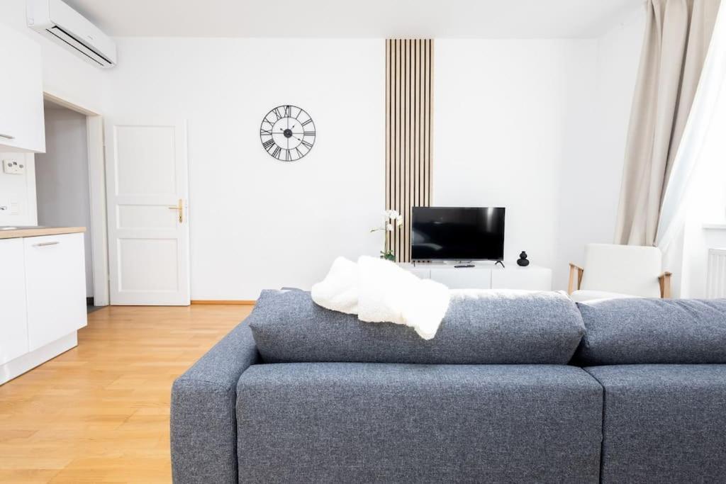 Orestaliving- 3Br On The Daube Canal/Friedensbruecke Wien Exterior foto